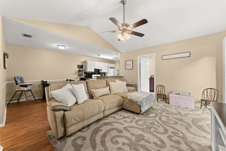 17-custom-12310-alderbrook-dr-(15-of-25).jpg