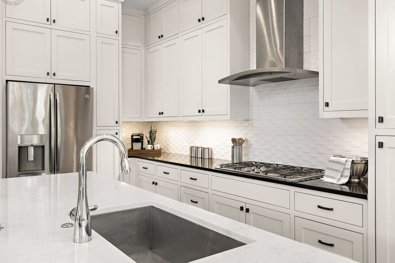 17-custom-1307-clifford-ave-kcp-083024---196.jpg