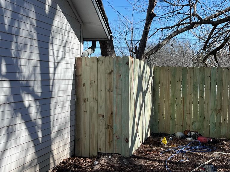 17-image2-side-fence-min-1747348017.jpeg