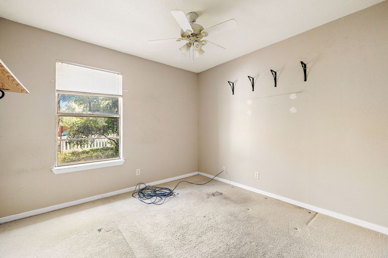17-web-or-mls-1209-doris-ln-kcp-092524---9.jpg