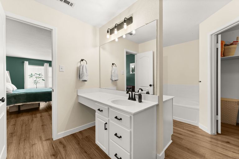 17-web-or-mls-1505-balsam-way-21-1745433773.jpg