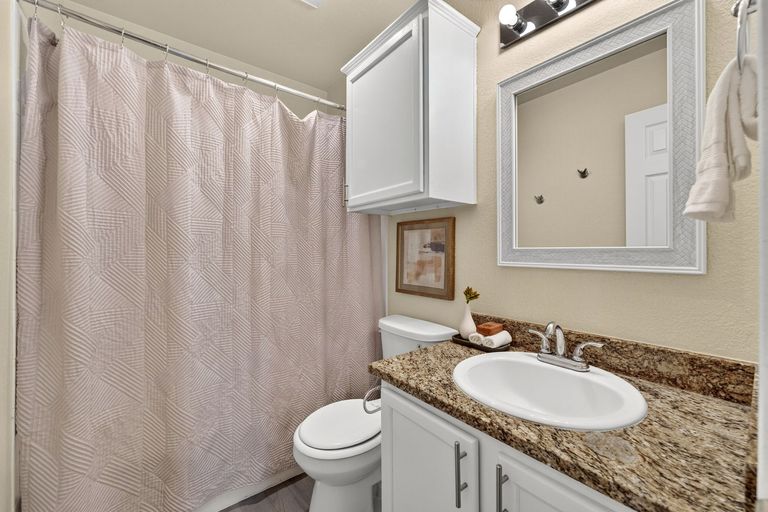 17-web-or-mls-1604-southwestern-trail-(20-of-25).jpg