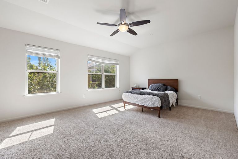 17-web-or-mls-1620-bryant-dr-303-kcp-062625---29.jpg