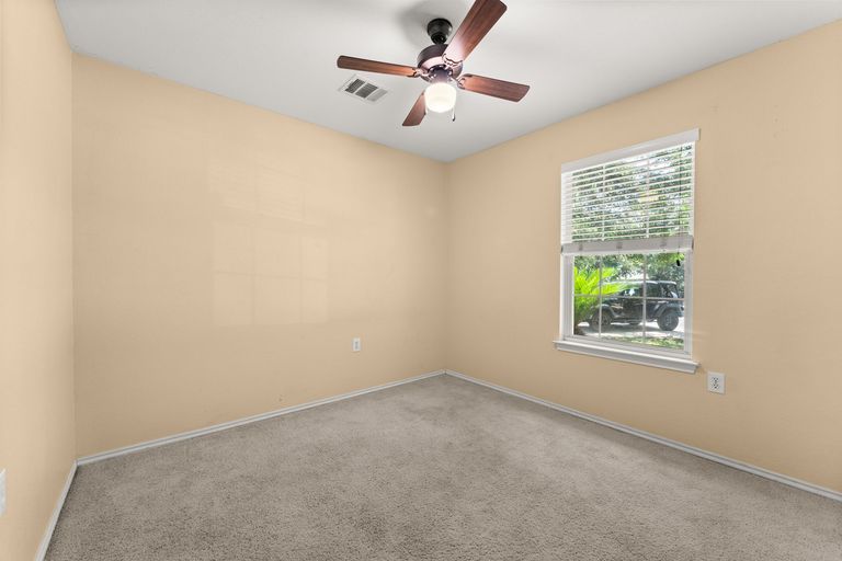 17-web-or-mls-2125-nogales-trail-(12-of-24).jpg