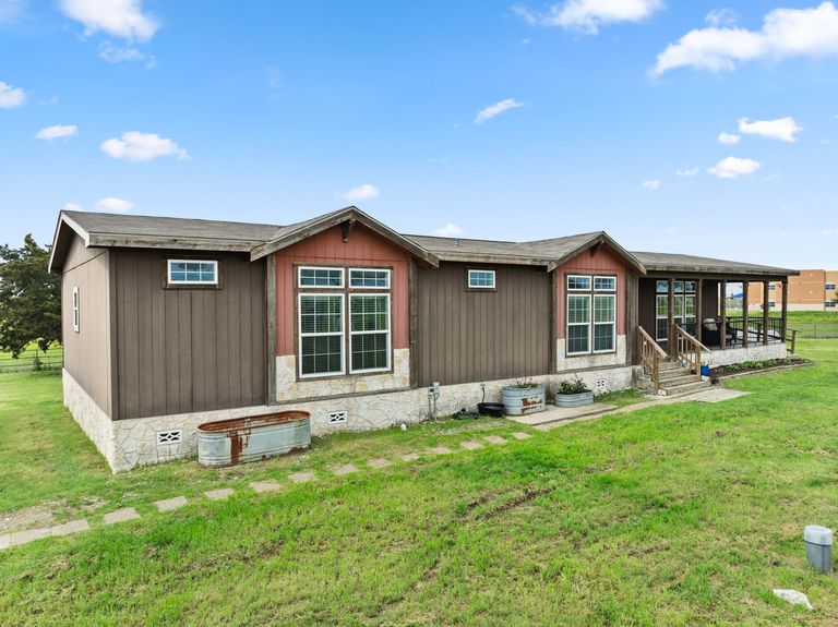 17-web-or-mls-2400-rohde-rd-(44-of-44).jpg