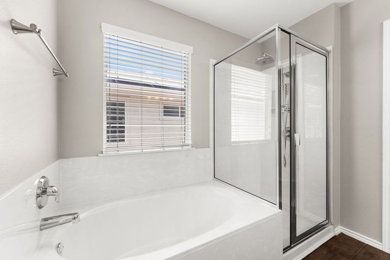 17-web-or-mls-2500-wilma-rudolph-rd-24.jpg