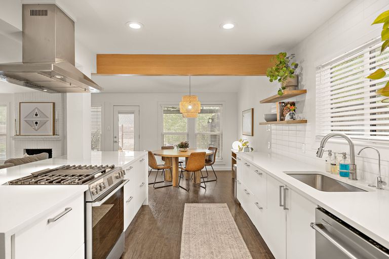 17-web-or-mls-2709-jorwoods-dr-kcp-070825---154.jpg
