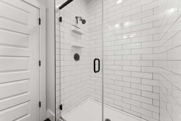 17-web-or-mls-3101-govalle-ave-215-18.jpg