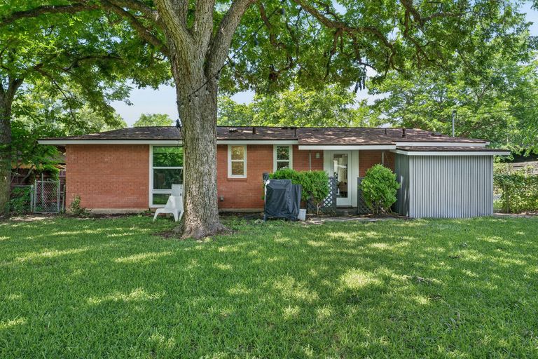17-web-or-mls-6215-peggy-st-(19-of-26).jpg