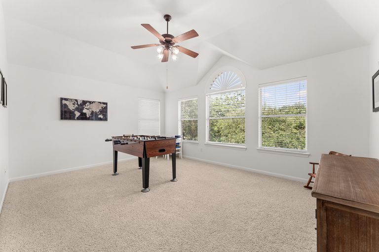 17-web-or-mls-6808-magenta-ln-(19-of-31).jpg