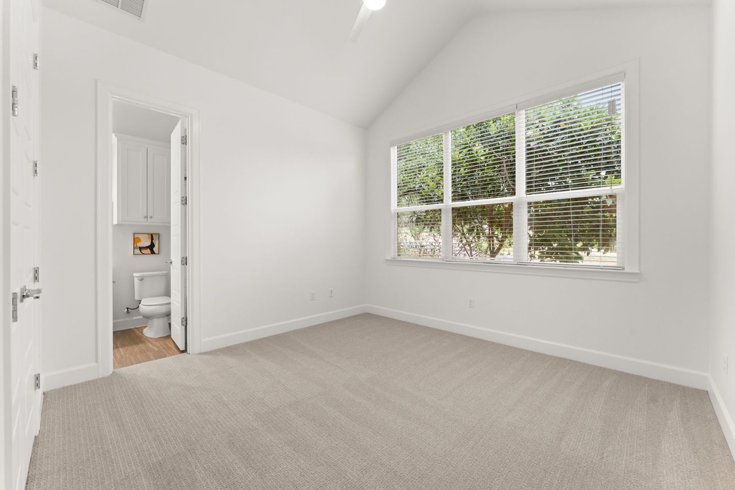 17-web-or-mls-900-lipan-trail-5.jpg
