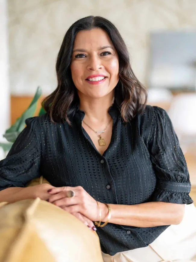 Dina Flores