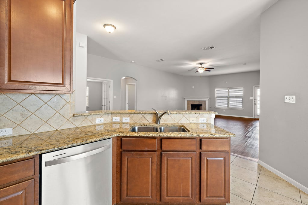 18-custom-3516-dry-brook-crossing-kcp-011824---78.jpg