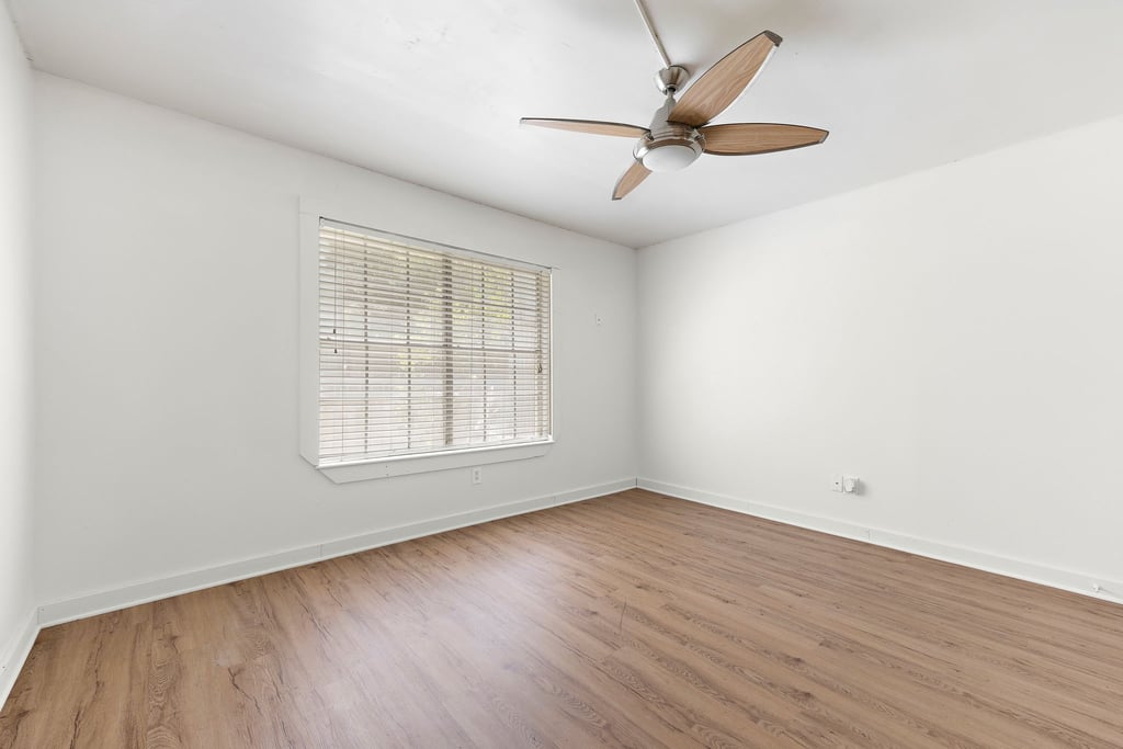 18-custom-3902-peterson-ave,-106-kcp-080423---3.jpg