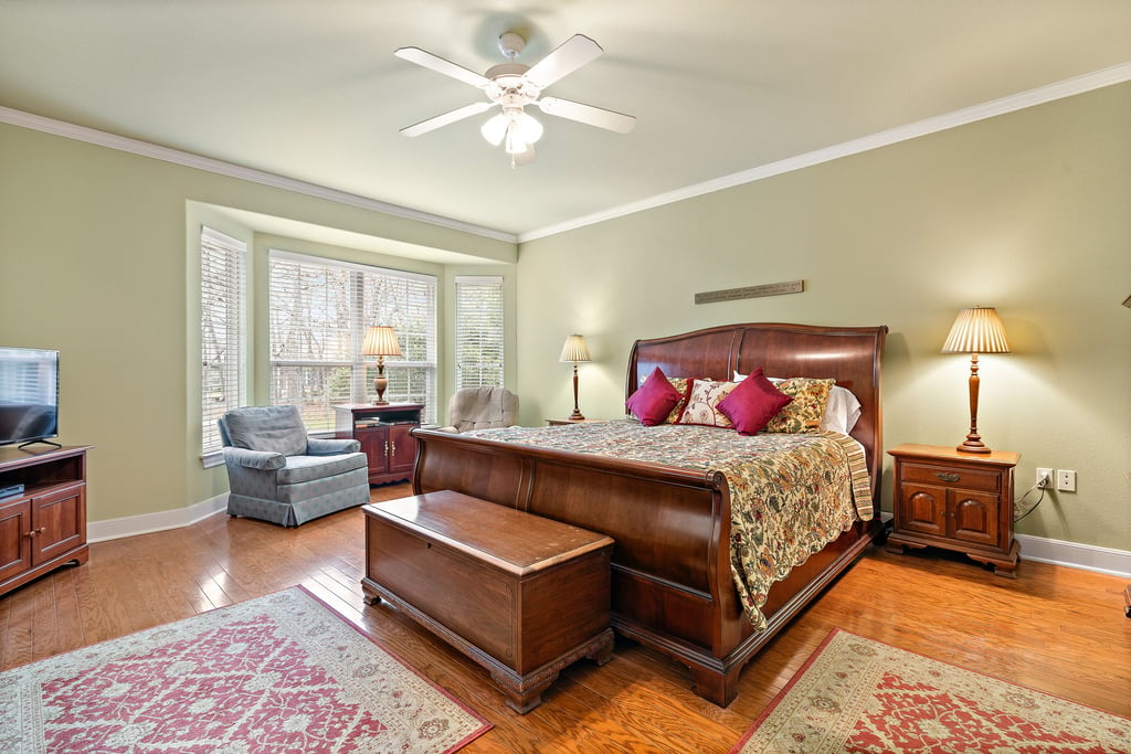 18-custom-718-breezeway-ln-kcp-032124---23.jpg
