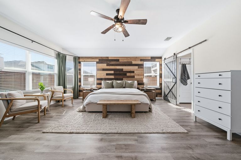 18-sqft-0136.jpg
