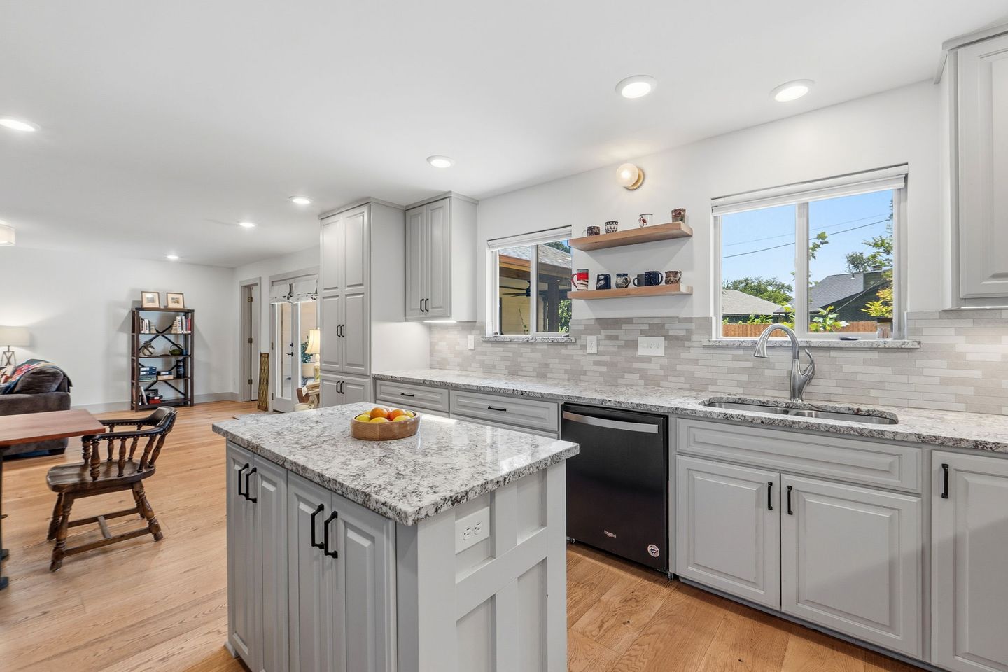 18-sqft-0897.jpg