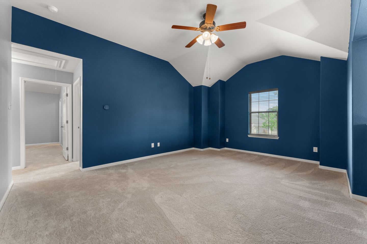 18-web-or-mls-11205-cap-stone-dr-22.jpg