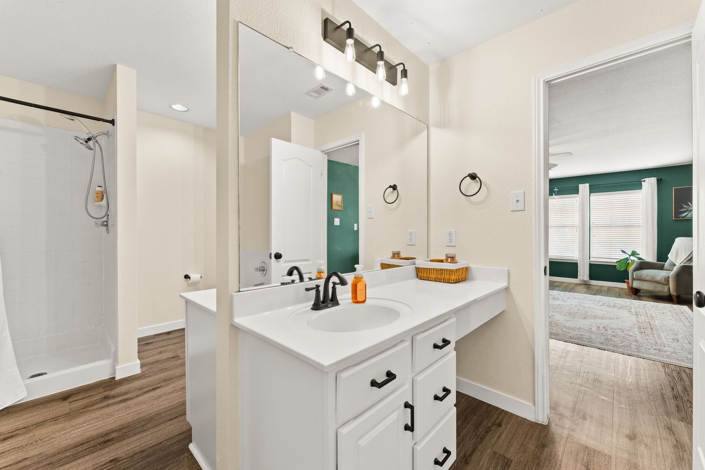 18-web-or-mls-1505-balsam-way-25-1745433774.jpg