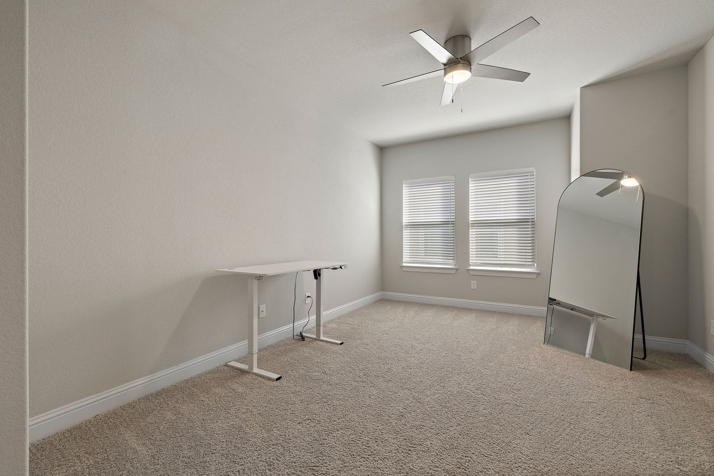 18-web-or-mls-151-catalina-dr-kcp-032525---15.jpg