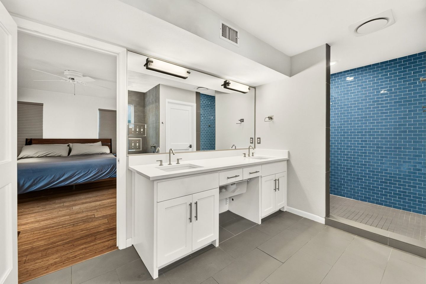 18-web-or-mls-1800-w-10th-st-(18-of-34).jpg