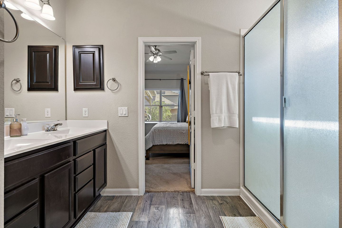 18-web-or-mls-201-garcitas-creek-ln-kcp-051326---104.jpg