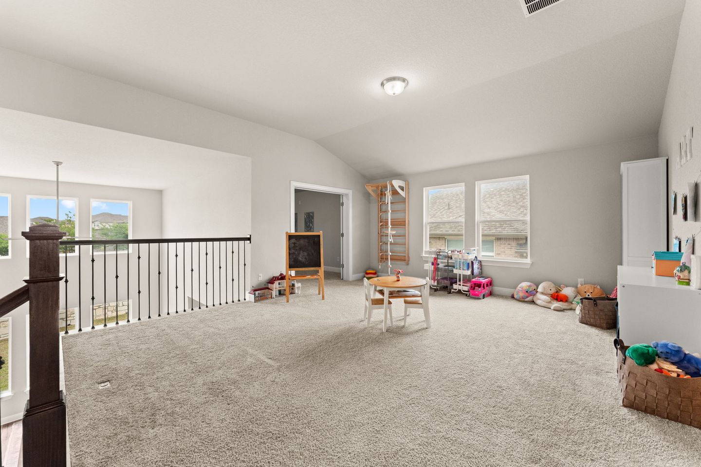 18-web-or-mls-250-eagle-mountain-trl-16.jpg