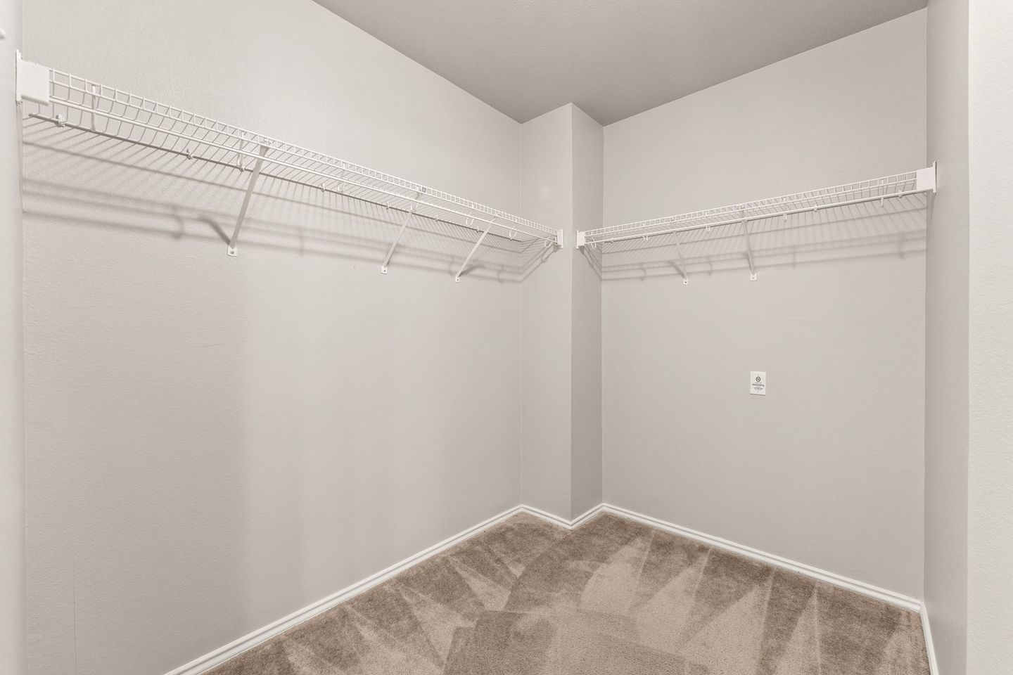 18-web-or-mls-2500-wilma-rudolph-rd-25.jpg