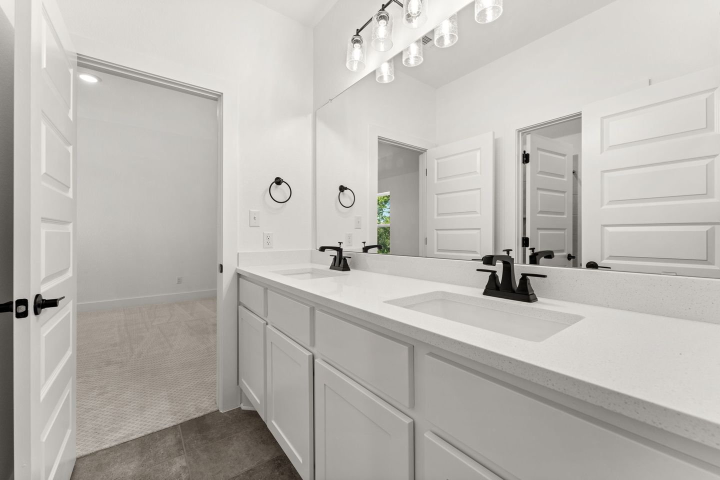 18-web-or-mls-320-millbend-rd-20.jpg