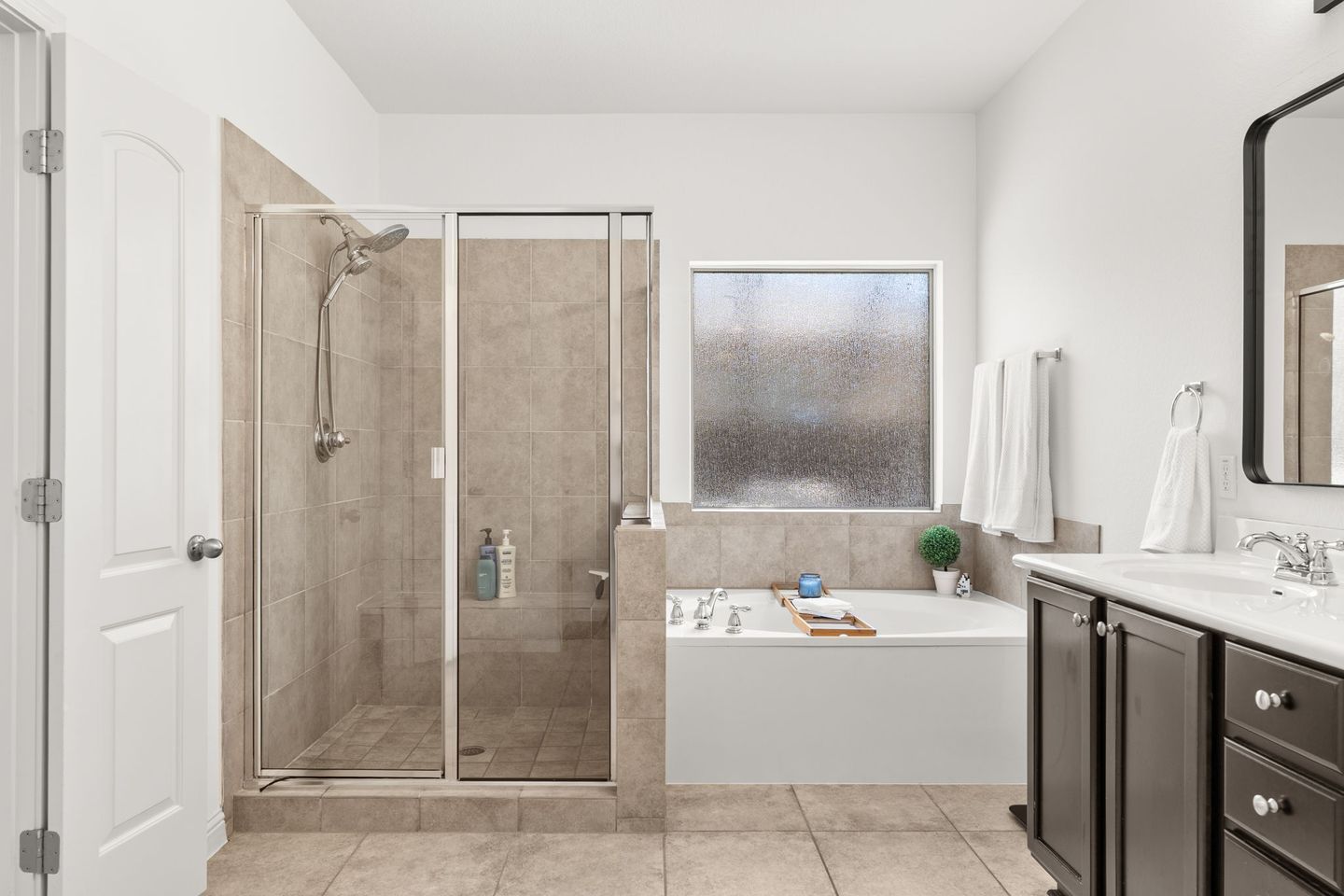 18-web-or-mls-3831-sapphire-loop-21.jpg