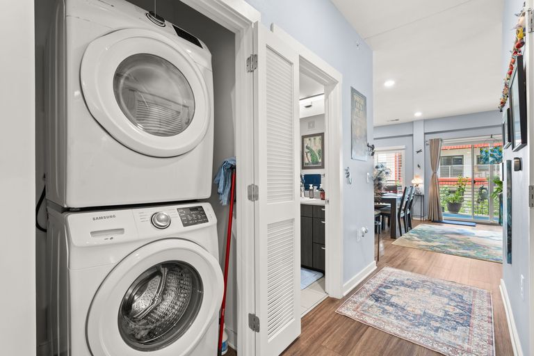 18-web-or-mls-4361-s-congress-ave-237-(12-of-31).jpg