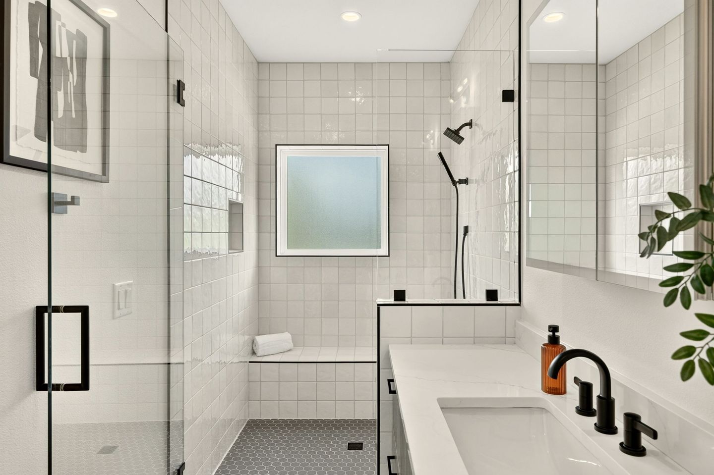 18-web-or-mls-4601-hank-ave-1-(20-of-32).jpg