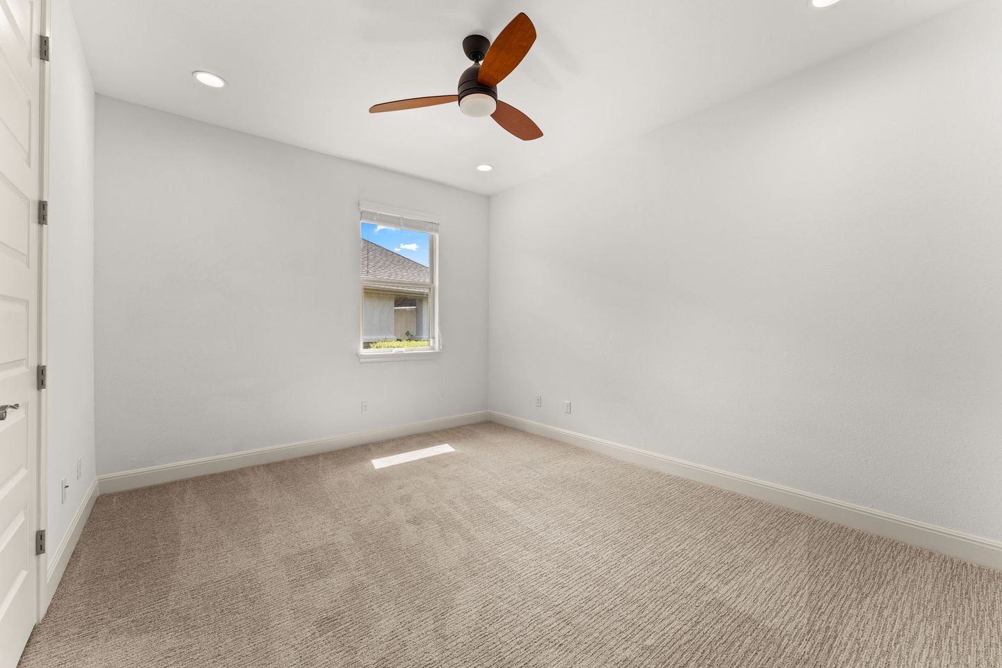 18-web-or-mls-4900-fiore-trail-25-1725474400.jpg