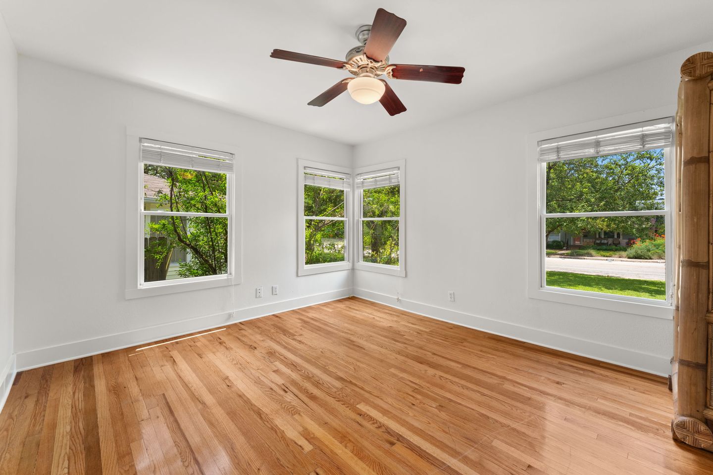 18-web-or-mls-4903-shoal-creek-blvd-(20-of-38).jpg