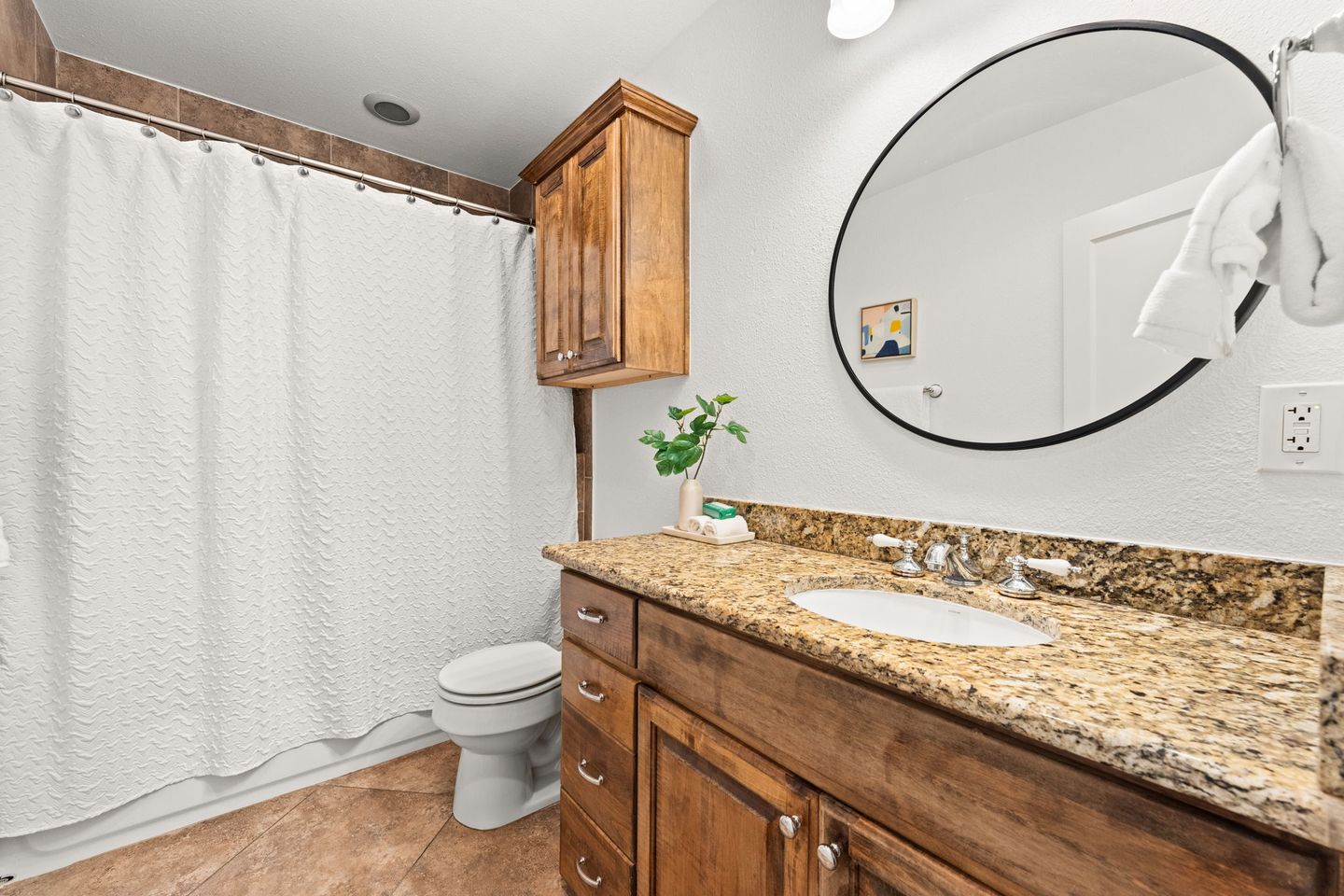 18-web-or-mls-5401-shoal-creek-blvd-11.jpg