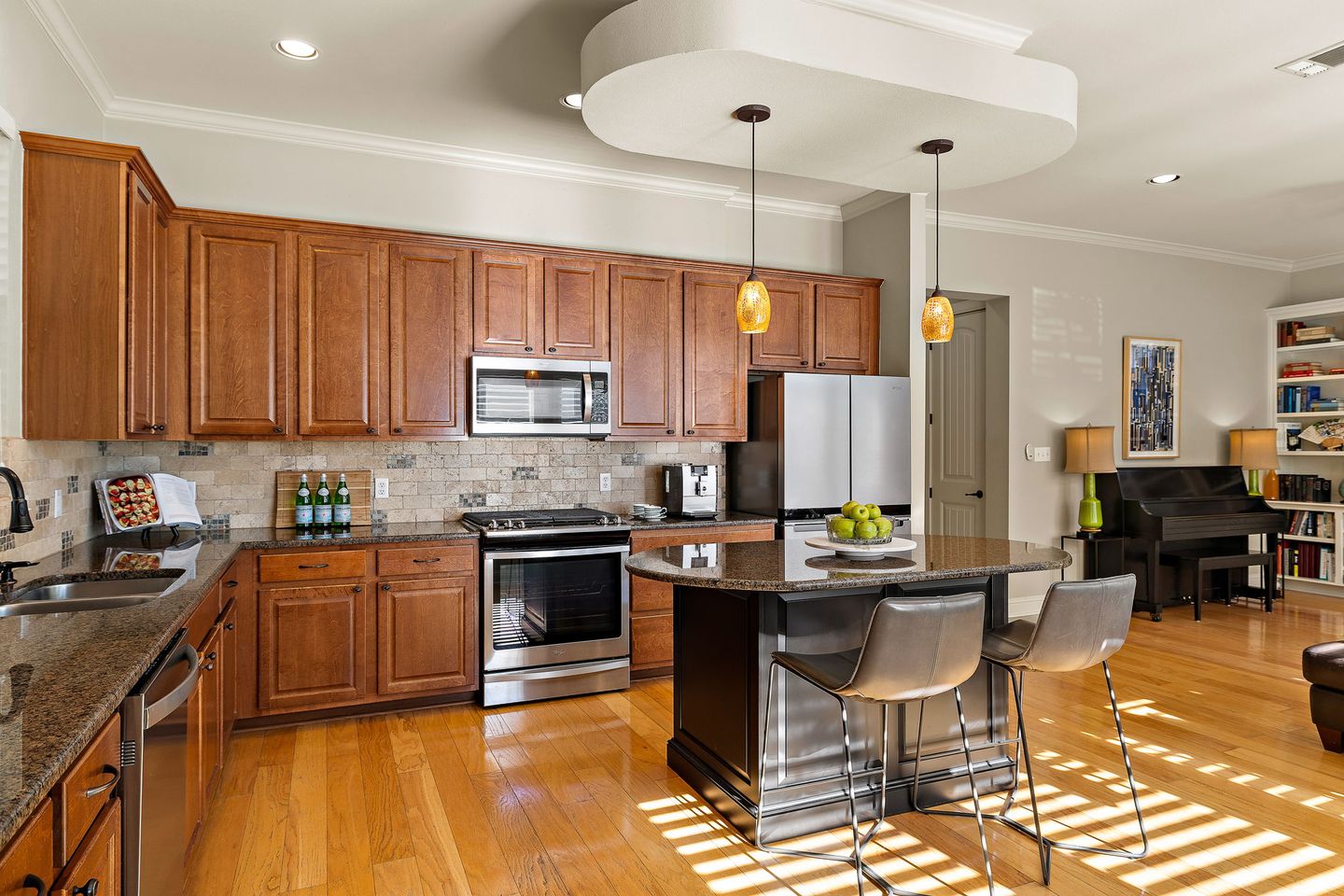 18-web-or-mls-5607-clay-ave-a-kcp-032326---176-1774466138.jpg