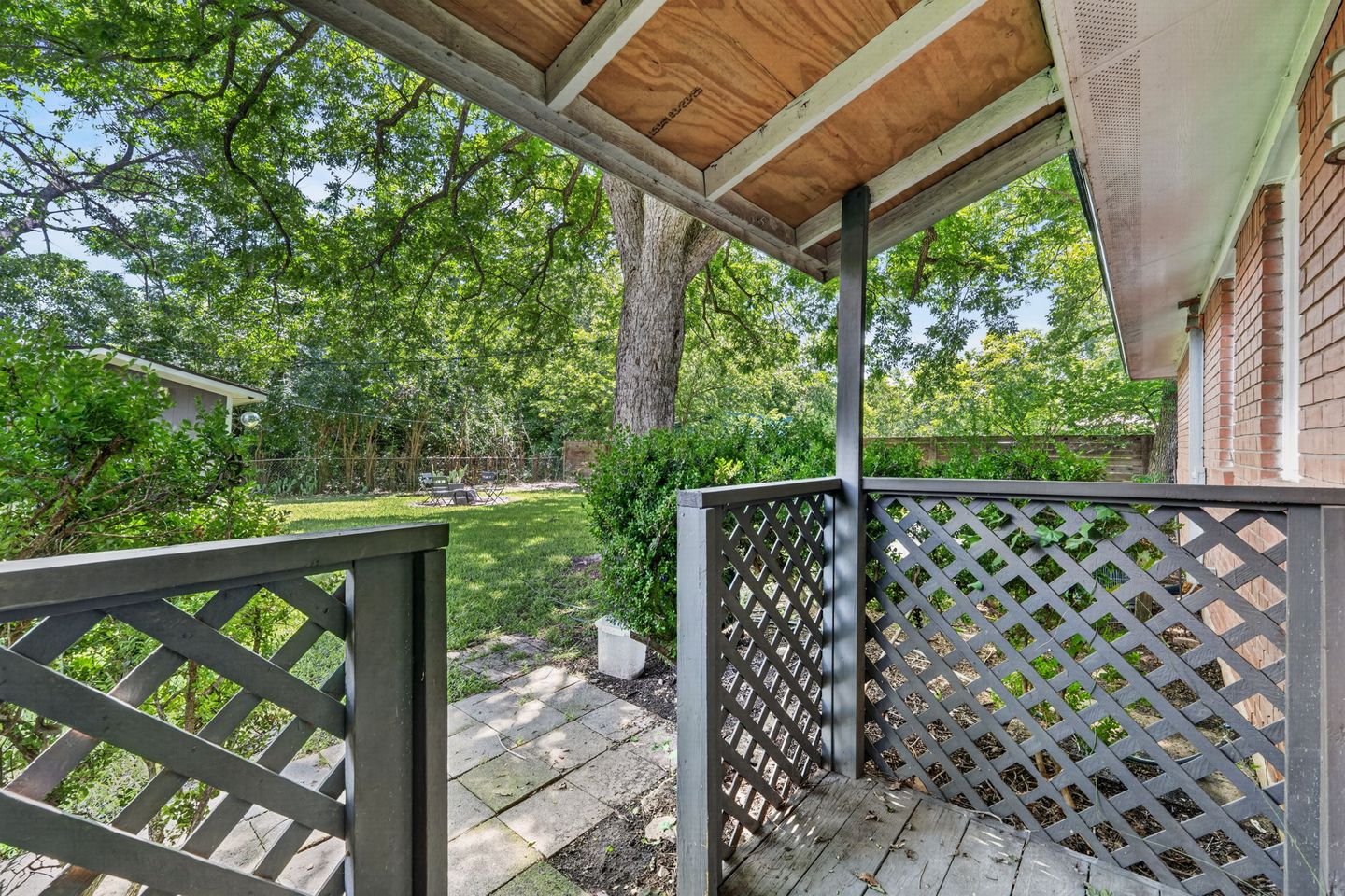 18-web-or-mls-6215-peggy-st-(20-of-26).jpg