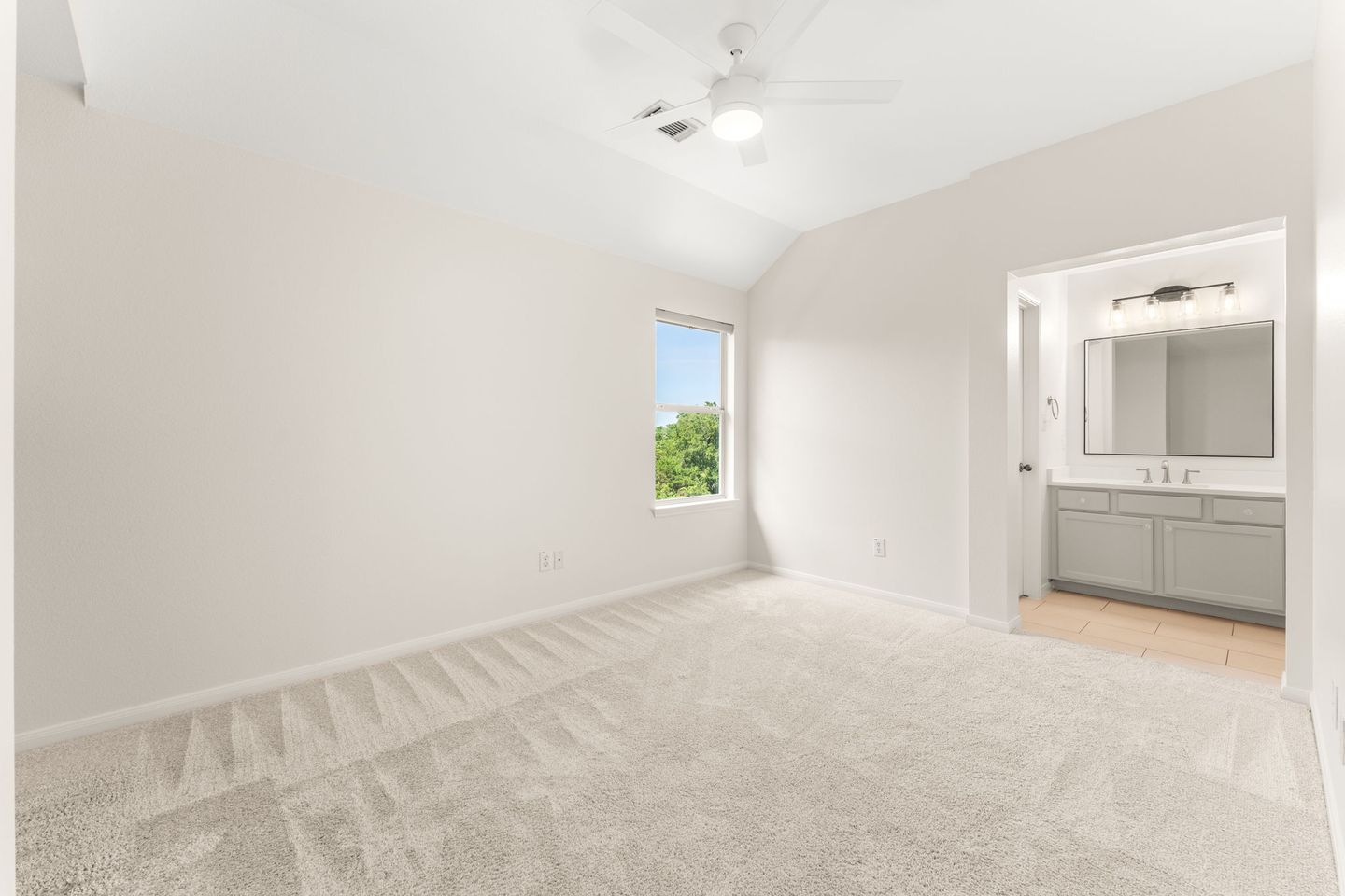 18-web-or-mls-7320-brecourt-manor-way-21-1752786675.jpg
