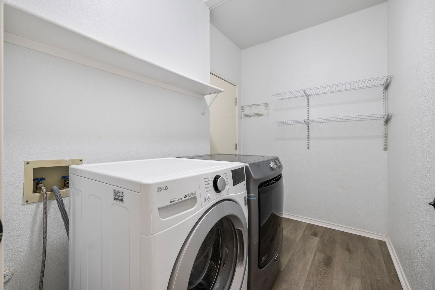 18-web-or-mls-8410-cambria-dr-kcp-042425---84.jpg