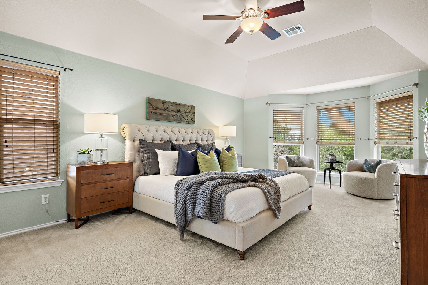 18-web-or-mls-8706-fenton-dr-kcp-071525---4.jpg