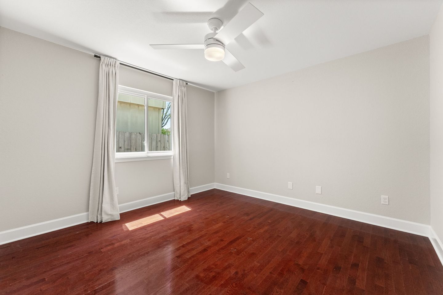 18-web-or-mls-8900-teresina-dr-3-1744297000.jpg