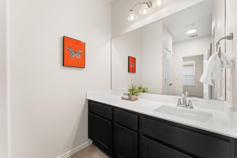 18-web-or-mls-9528-hunter-ln-25-1746648471.jpg