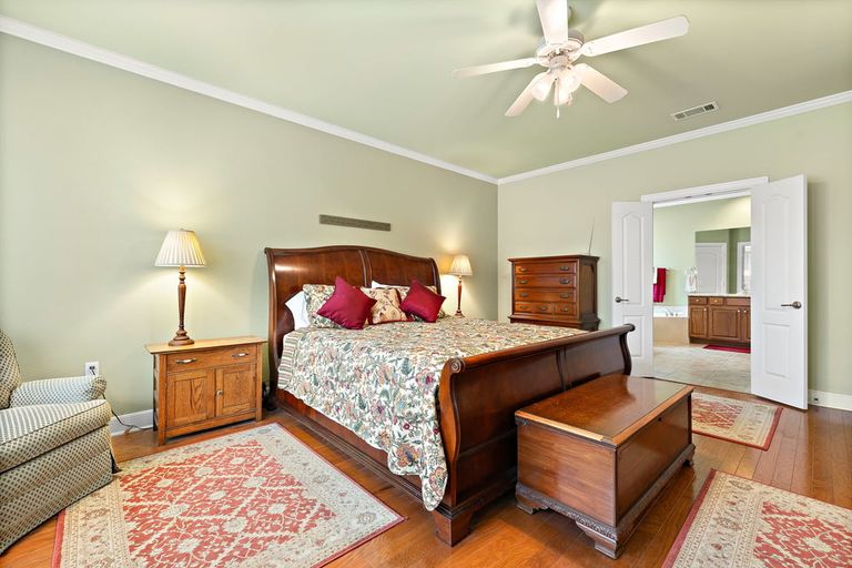 19-custom-718-breezeway-ln-kcp-032124---28.jpg