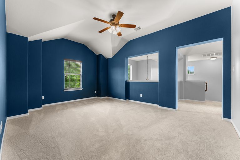 19-web-or-mls-11205-cap-stone-dr-23.jpg