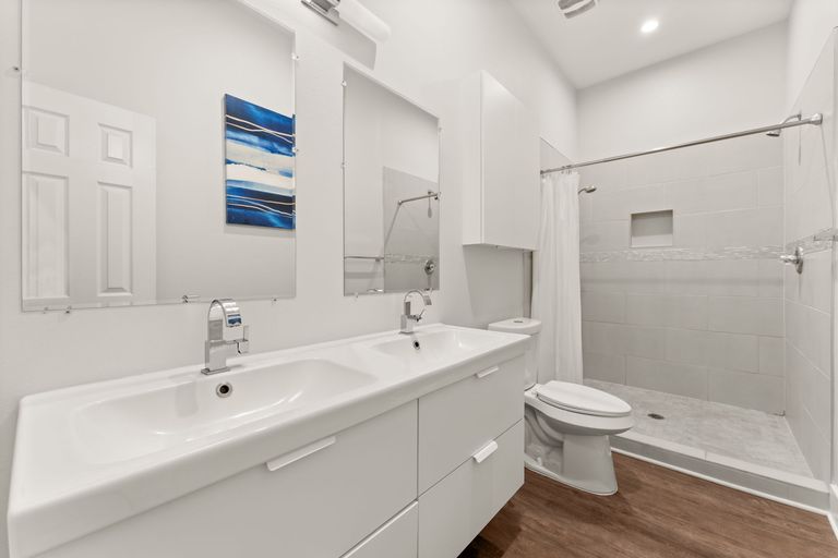 19-web-or-mls-120-meadowood-dr-7-1745433872.jpg