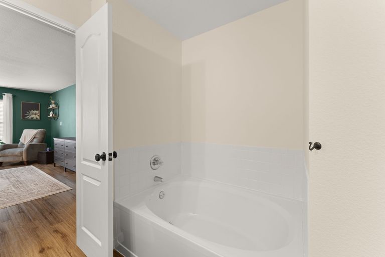 19-web-or-mls-1505-balsam-way-24-1745433776.jpg