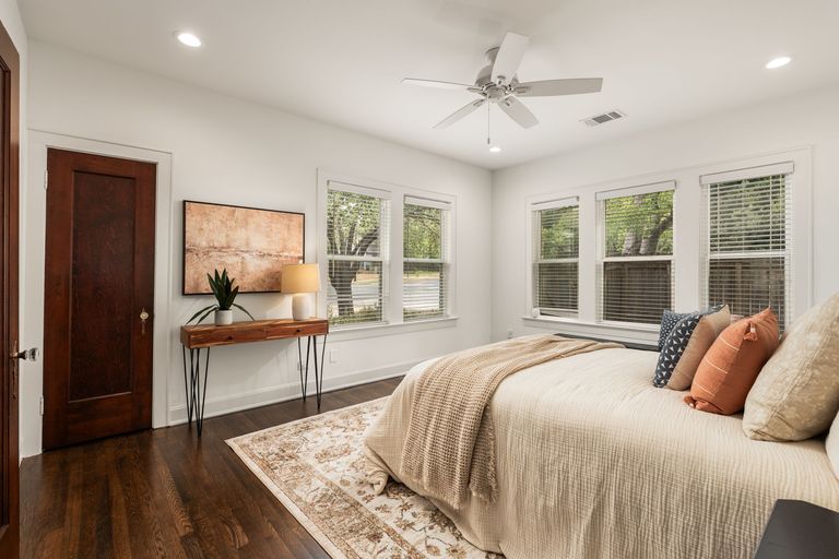 19-web-or-mls-1612-travis-heights-blvd-(23-of-35).jpg