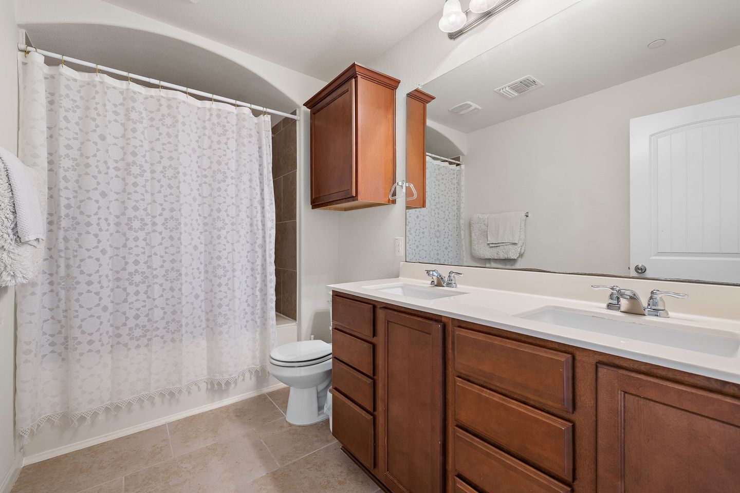 19-web-or-mls-1620-bryant-dr-303-kcp-062625---38.jpg