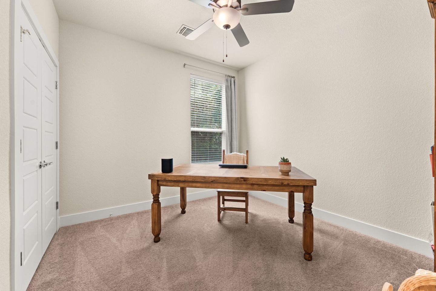 19-web-or-mls-1717-roseburg-dr-17.jpg