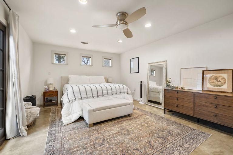 19-web-or-mls-1813-waterston-ave-kcp-022125---32.jpg